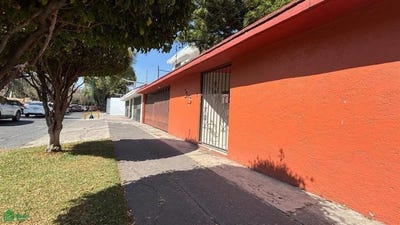 /international/mx/circuito-pintores-35-ciudad-satelite-naucalpan-de-juarez-mexico-naucalpan-de-juarez-mexico-city-310106247929/