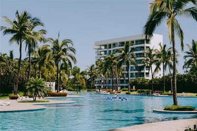 /international/mx/boulevard-nayarit-bahia-de-banderas-nayarit-310105968106/