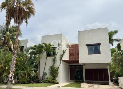 /international/mx/puerto-la-paz-cancun-quintana-roo-310108286207/