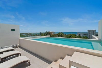 /international/mx/carr-cun-tul-km-109-77760-akumal-q-r-mexico-akumal-quintana-roo-310101133235/