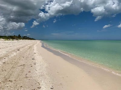 /international/mx/unnamed-road-sisal-yucatan-310108285093/