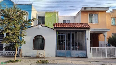 /international/mx/circuito-orfeberos-1282-fraccionamiento-villas-los-cantaros-san-pedro-tlaquepaque-jalisco-san-pedro-tlaquepaque-jalisco-310108365560/