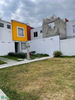 /international/mx/condominio-de-pinos-101-int-1-san-juan-de-las-huertas-zinacantepec-mexico-zinacantepec-mexico-city-310106543586/