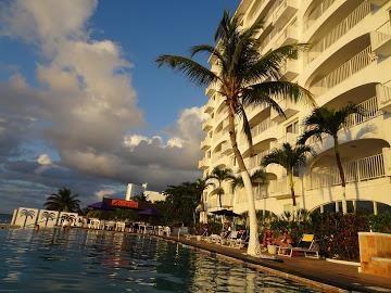 /international/mx/487-av-rafael-e-melgar-san-miguel-de-cozumel-quintana-roo-310107672494/