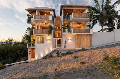 /international/mx/puerto-escondido-oaxaca-310106197471/