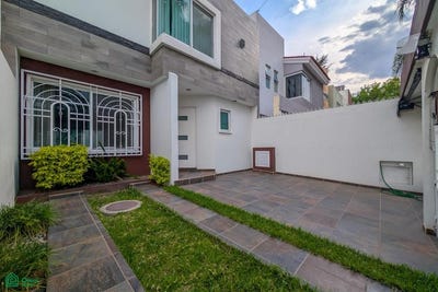/international/mx/avenida-atardecer-1480-mirador-de-san-isidro-zapopan-jalisco-zapopan-jalisco-310108431816/
