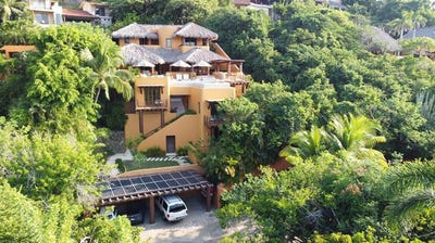 /international/mx/arcano-zihuatanejo-de-azueta-guerrero-310104461110/