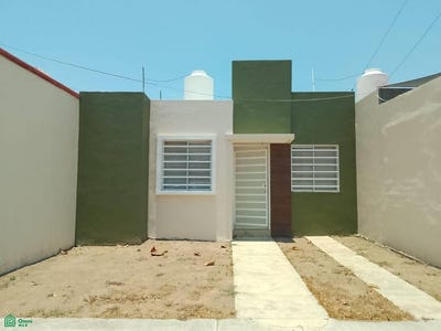 /international/mx/cerro-de-la-cumbre-467-colinas-de-las-lagunas-villa-de-alvarez-colima-ciudad-de-villa-de-alvarez-colima-310108622679/