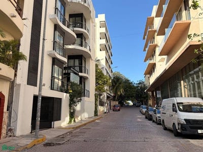 /international/mx/1-avenida-norte-273-entre-calle-12-y-14-331-ciudad-playa-del-carmen-solidaridad-riviera-maya-quintana-roo-77710-quintana-roo-310106489133/