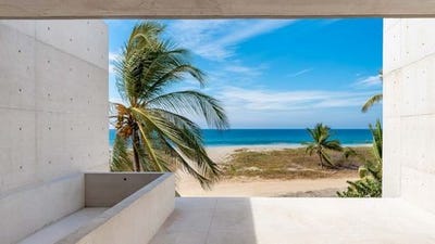 /international/mx/puerto-escondido-oaxaca-310106198338/