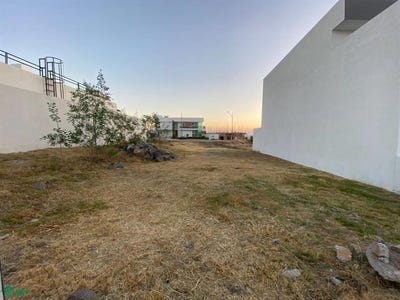 /international/mx/cerrada-real-de-toledo-sn-cumbres-del-cimatario-huimilpan-queretaro-huimilpan-queretaro-310104835058/