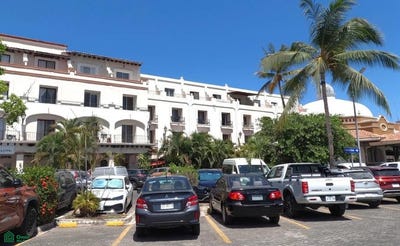 /international/mx/francisco-medina-ascencia-s-n-villa-las-flores-puerto-vallarta-jalisco-puerto-vallarta-jalisco-310108458454/