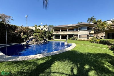 /international/mx/calle-paseo-de-los-tabachines-0-fraccionamiento-los-tabachines-cuernavaca-morelos-cuernavaca-morelos-310108311619/