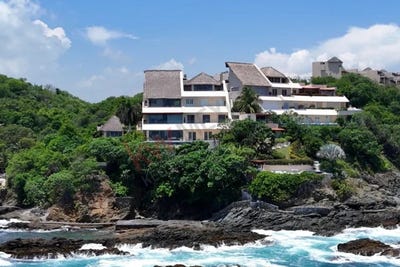 /international/mx/boulevard-playa-linda-ixtapa-zihuatanejo-guerrero-310108240411/