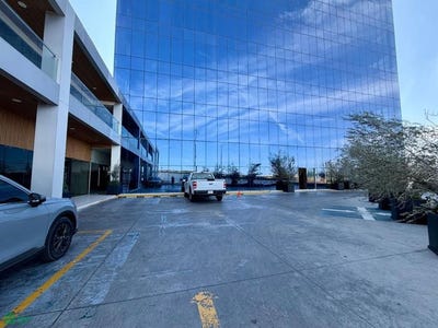 /international/mx/avenida-del-campanario-corporativo-titanium-86-el-campanario-queretaro-queretaro-queretaro-queretaro-310106597316/