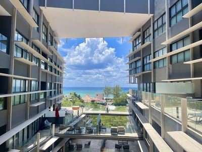 /international/mx/av-ctm-20-zazil-ha-77720-playa-del-carmen-q-r-mexico-downtown-quintana-roo-310101130742/