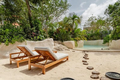 /international/mx/calle-sol-ote-19-centro-77780-tulum-q-r-mexico-tulum-quintana-roo-310108671008/