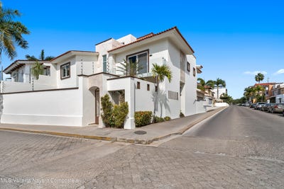 /international/mx/171-melchor-ocampo-puerto-vallarta-jalisco-310108436343/