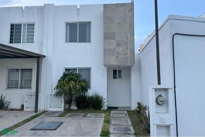 /international/mx/calle-7-sur-1502a-puebla-centro-cuautlancingo-puebla-cuautlancingo-puebla-310108310496/