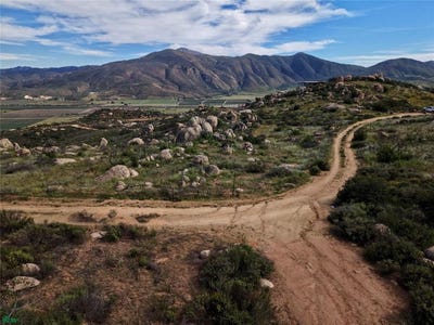 /international/mx/valle-de-guadalupe-km-75-ensenada-baja-california-310106691039/