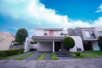 /international/mx/avenida-santa-margarita-0-valle-real-zapopan-jalisco-zapopan-jalisco-310108718633/