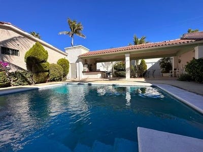 /international/mx/baja-california-baja-california-310100743211/