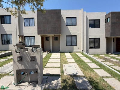 /international/mx/avenida-monte-everest-fraccionamiento-la-meseta-110-fuentes-de-balvanera-apaseo-el-grande-guanajuato-apaseo-el-grande-guanajuato-310107815218/