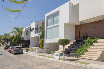 /international/mx/lomas-de-angelopolis-puebla-310108286287/