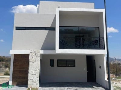 /international/mx/casa-en-venta-sauco-club-campestre-haras-del-bosque-zona-periferico-puebl-campestre-haras-amozoc-puebla-amozoc-puebla-310107272339/