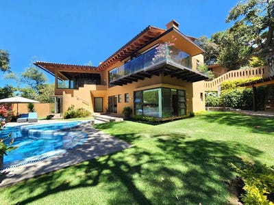 /international/mx/cruz-de-mision-valle-de-bravo-mexico-city-310107913448/