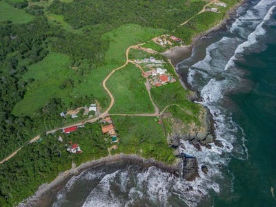 /international/mx/q864-7f-zihuatanejo-de-azueta-guerrero-310106742149/