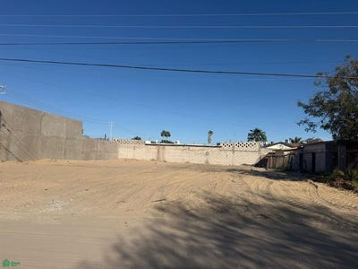 /international/mx/fernando-montes-de-oca-m99-l4-in-town-puerto-penasco-sonora-83550-puerto-penasco-sonora-310108327317/
