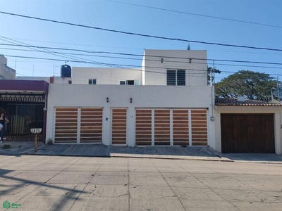 /international/mx/country-club-98-versalles-sur-tepic-nayarit-tepic-nayarit-310107020798/