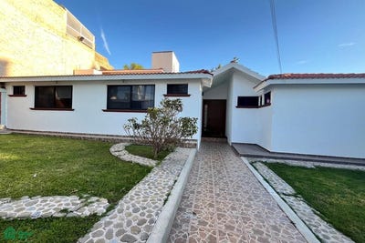 /international/mx/calle-la-solana-121-fraccionamiento-villas-del-meson-juriquilla-queretaro-76226-argyle-queretaro-310108309832/