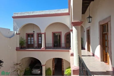/international/mx/andador-portal-0-queretaro-centro-santiago-de-queretaro-queretaro-76000-queretaro-310108432735/