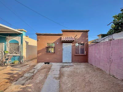/international/mx/avenida-hacienda-la-union-2682-fracc-hda-de-los-portales-4ta-secc-mexicali-baja-california-mexicali-baja-california-310108365606/
