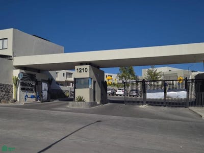 /international/mx/avenida-residencial-del-parque-1210-int-42-riscos-el-mirador-del-parque-residencial-el-marques-queretaro-el-marques-queretaro-310106246916/