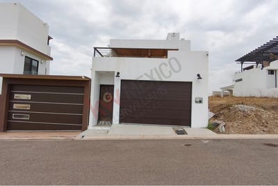 /international/mx/esmeralda-playas-de-rosarito-baja-california-310108305893/