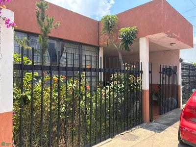 /international/mx/calle-tucuran-93-felix-ireta-morelia-michoacan-de-ocampo-morelia-michoacan-310108365731/