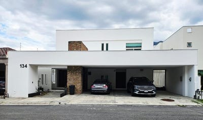 /international/mx/lomas-del-sur-monterrey-nuevo-leon-310107913678/