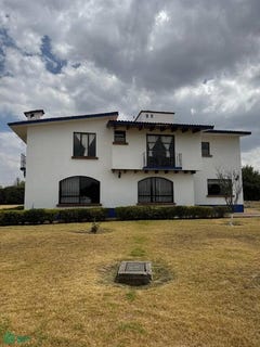 /international/mx/carretera-al-sitio-0-sitio-centro-villa-victoria-mexico-villa-victoria-mexico-city-310107067706/