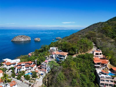 /international/mx/sn-candida-azucena-l-78-puerto-vallarta-jalisco-310108433349/