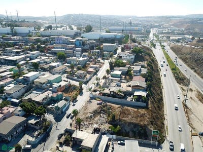 /international/mx/ave-del-cuchuma-11945-camino-verde-canada-verde-tijuana-baja-california-tijuana-baja-california-310108288183/