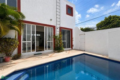 /international/mx/50-avenida-sur-bis-por-calle-17-sur-y-calle-19-sur-colonia-independencia-223-independencia-cozumel-quintana-roo-cozumel-quintana-roo-310108215218/