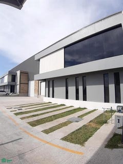 /international/mx/prol-lopez-mateos-sur-sn-santa-cruz-de-las-flores-tlajomulco-de-ziga-jalisco-tlajomulco-de-zuniga-jalisco-310107812573/