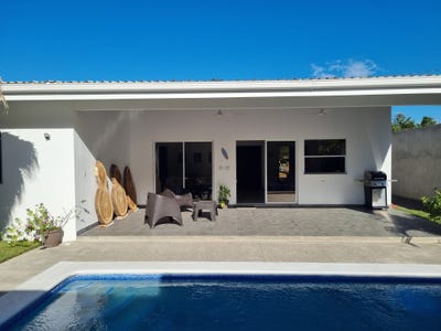 /international/ni/casa-palmeras-a-charming-family-home-with-pool-near-sjds-san-juan-del-sur-rivas-department-310098100817/