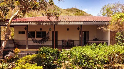 /international/ni/casa-chez-nous-an-eco-friendly-hilltop-property-with-stunning-views-san-juan-del-sur-rivas-department-310099313231/