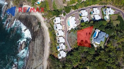 /international/ni/pacific-marlin-san-juan-del-sur-san-juan-del-sur-rivas-san-juan-del-sur-rivas-department-310102163371/
