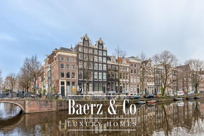 /international/nl/singel-104-a-amsterdam-north-holland-310108157236/