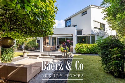 /international/nl/houttuinen-zuid-22-apeldoorn-gelderland-310103214438/